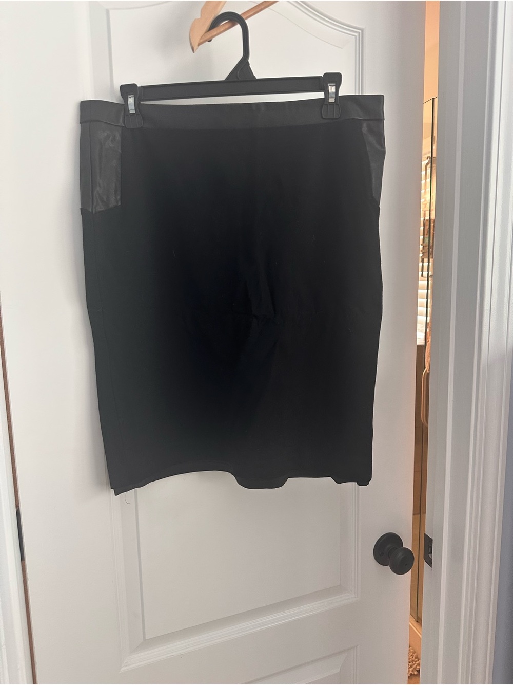 Classic Black Pencil Skirt - Sleek Office Staple